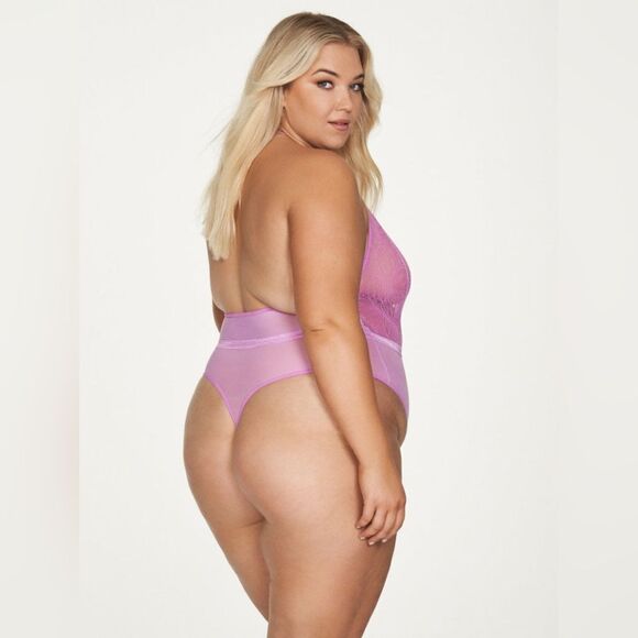 NWT - Frederick's Saffron Floral Lace Teddy - Picture 2 of 6